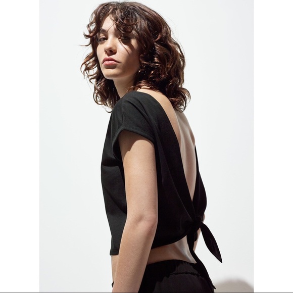 Aritzia Top - Picture 1 of 2